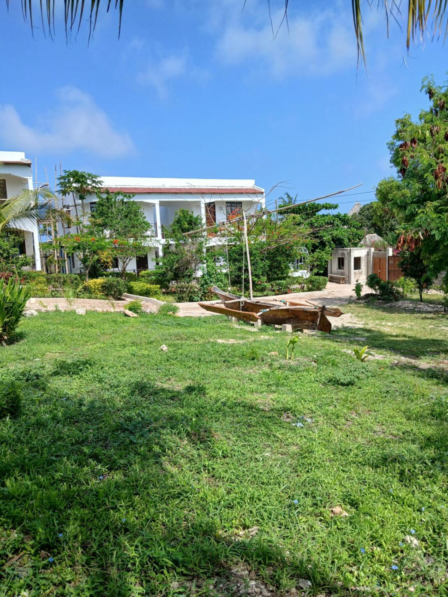 Majani Breeze Villa นูงวี ภายนอก รูปภาพ
